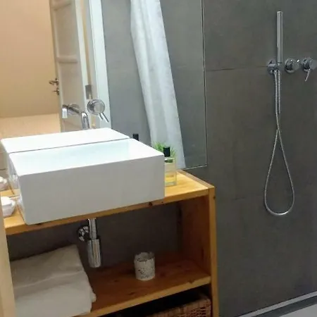 The Grapevine Apartment Lisbon